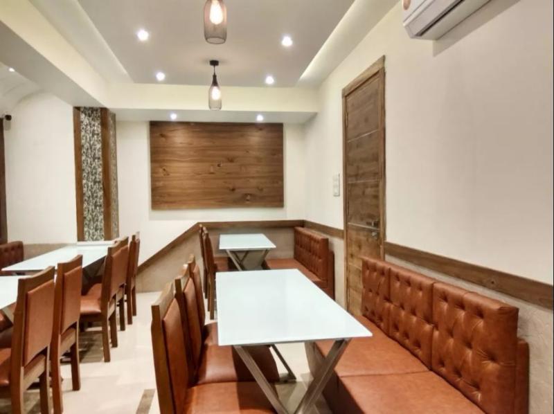 Treebo Amber International Hotel Mumbai  Buitenkant foto